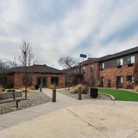 Bliss Point Inn & Suites نيو بوففالو المظهر الخارجي الصورة