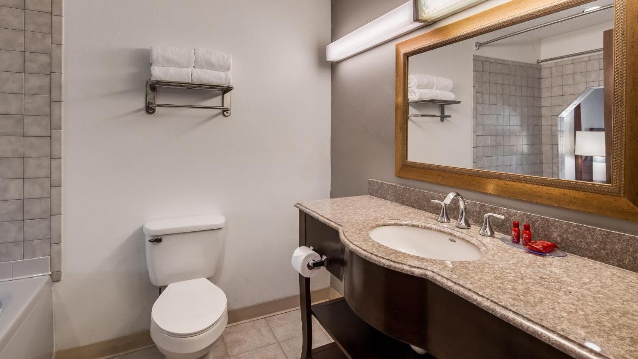 Bliss Point Inn & Suites نيو بوففالو المظهر الخارجي الصورة