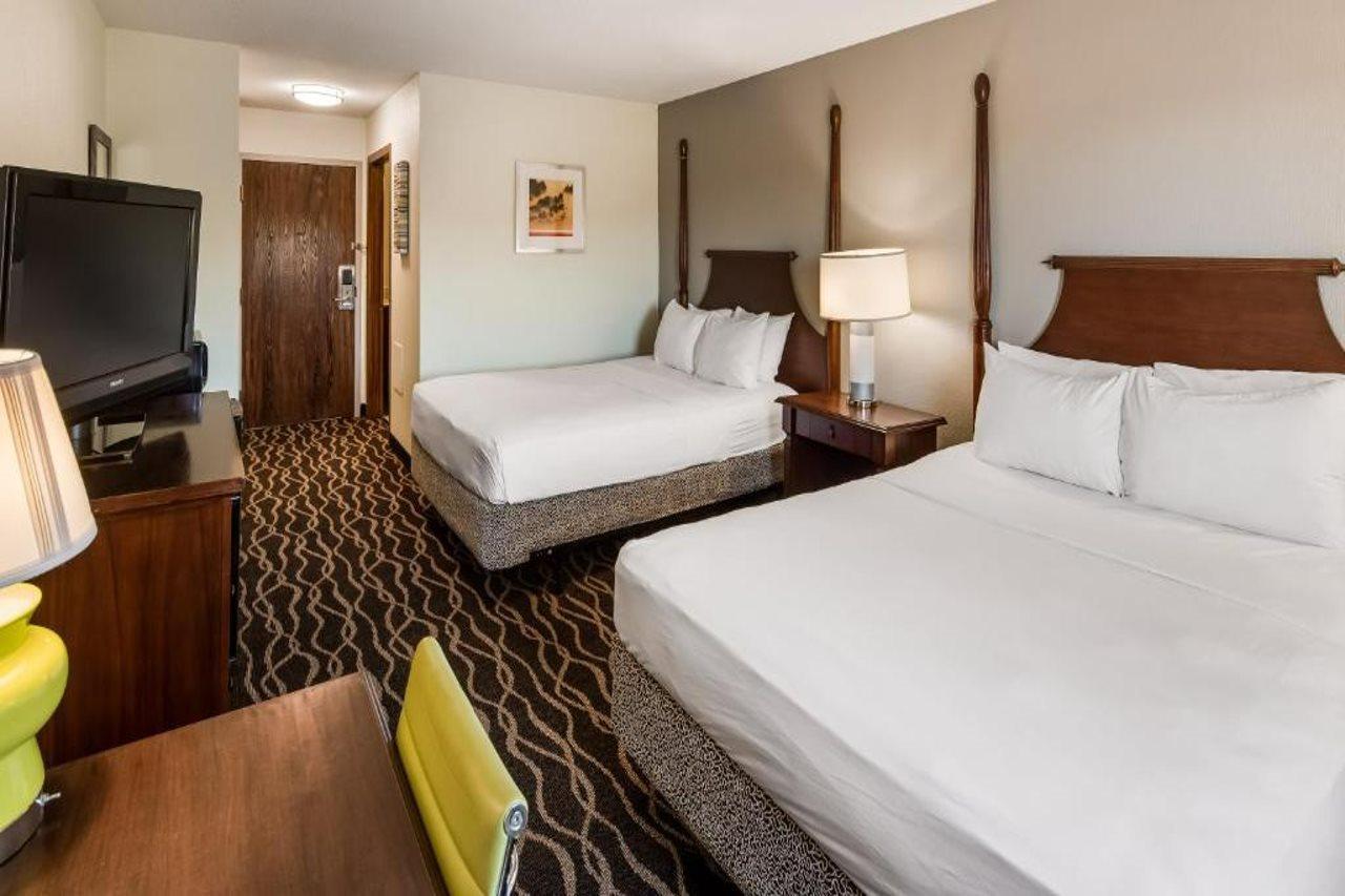 Bliss Point Inn & Suites نيو بوففالو المظهر الخارجي الصورة